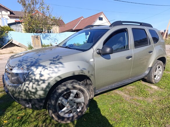 2014 Renault Duster I, бежевый, 880000 рублей