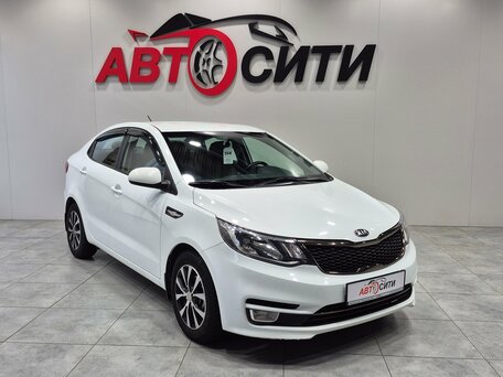 2016 Kia Rio III Рестайлинг, белый, 1368000 рублей, вид 1