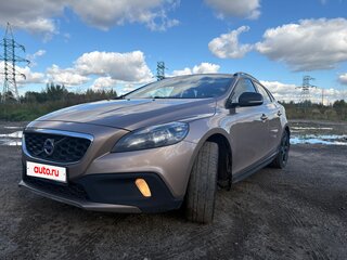 2015 Volvo V40 Cross Country I, золотистый, 1550000 рублей, вид 1
