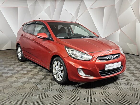 2011 Hyundai Solaris I, красный, 569000 рублей - вид 2