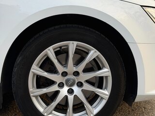2017 Audi A4 V (B9), белый, 1599000 рублей, вид 4