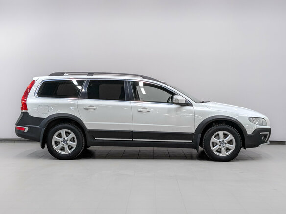 2014 Volvo XC70 II Рестайлинг, белый - вид 3