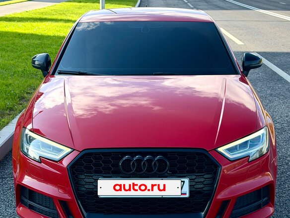 2018 Audi A3 III (8V) Рестайлинг, красный - вид 1