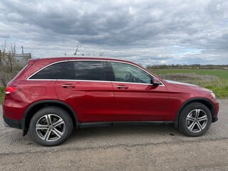 2018 Mercedes-Benz GLC 300 I (X253), красный, 2800000 рублей, вид 2