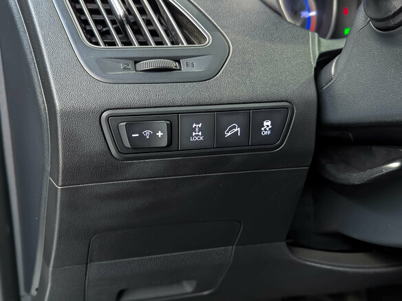 2014 Hyundai ix35 I Рестайлинг, серебристый, 1490000 рублей - вид 20