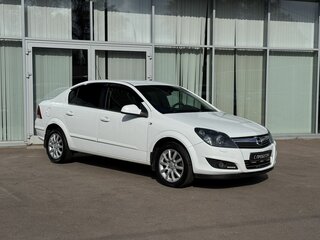 2012 Opel Astra H Рестайлинг, белый, 650000 рублей, вид 3