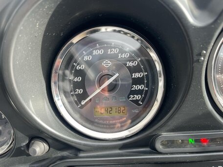 2012 Harley-Davidson Ultra Limited, чёрный, 1200000 рублей, вид 3