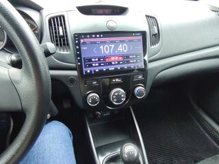 2011 Kia Cerato 6-speed II, оранжевый, 950000 рублей, вид 4