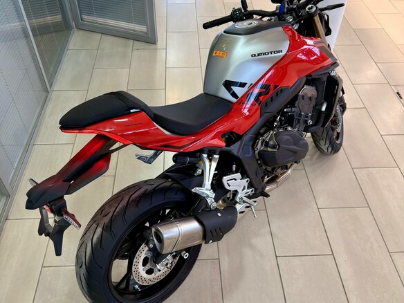 2026 QJMotor SRK 800, красный, 820000 рублей - вид 17
