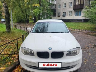 2011 BMW 1 серии 116i I (E81/E82/E87/E88) Рестайлинг, белый, 700000 рублей, вид 1