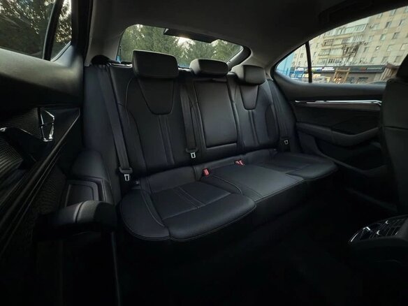 2023 Skoda Octavia IV (A8), серый, 2040000 рублей - вид 6