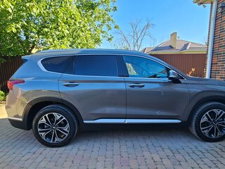 2018 Hyundai Santa Fe IV, серый, 3250000 рублей, вид 2