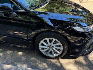 2021 Toyota Camry VIII (XV70) Рестайлинг, чёрный, 2350000 рублей, вид 2