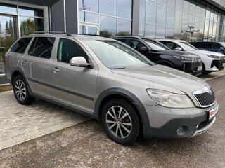 2009 Skoda Octavia Scout II (A5) Рестайлинг, серый, 790000 рублей, вид 3