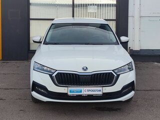 2021 Skoda Octavia IV (A8), белый, 2395000 рублей, вид 2