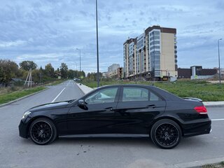 2015 Mercedes-Benz E-Класс 200 IV (W212, S212, C207) Рестайлинг, чёрный, 1650000 рублей, вид 3