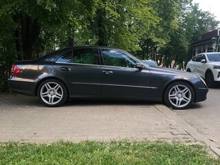 2008 Mercedes-Benz E-Класс 230 III (W211, S211) Рестайлинг, серый, 1550000 рублей, вид 2