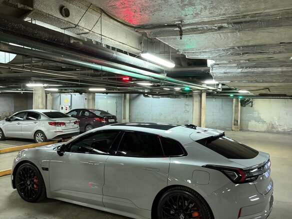 2023 Zeekr 001 100 kWh I, серый, 4500000 рублей - вид 32