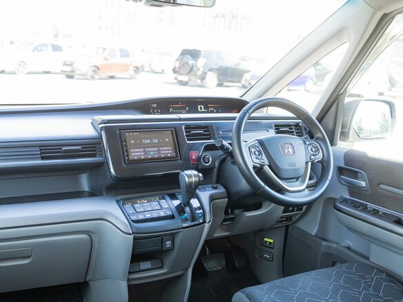 2020 Honda Stepwgn V Рестайлинг, серый, 2299000 рублей - вид 9