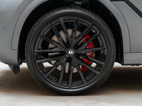 2026 BMW X6 40i III (G06) Рестайлинг, серый, 16390000 рублей - вид 28