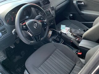 2019 Volkswagen Polo V Рестайлинг, белый, 410000 рублей, вид 5