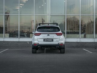 2021 Kia Sportage IV Рестайлинг, белый, 2999000 рублей, вид 4