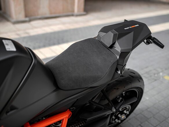 2026 KTM 1390 Super Duke R Evo, чёрный, 2590000 рублей - вид 12