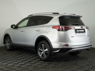 2016 Toyota RAV4 IV (XA40) Рестайлинг, серебристый, 2513000 рублей, вид 2