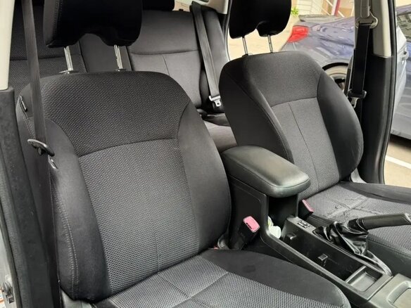 2011 Subaru Forester III Рестайлинг, серебристый, 1050000 рублей - вид 9