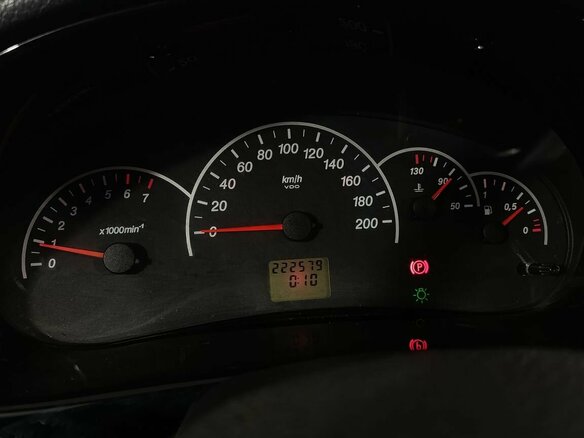 2008 Lada (ВАЗ) Priora I, зелёный, 300000 рублей - вид 12