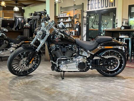 2025 Harley-Davidson Breakout, чёрный, 3750000 рублей, вид 1