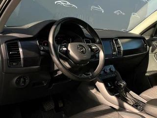 2020 Skoda Kodiaq I, серый, 3982400 рублей, вид 5