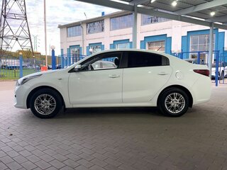 2019 Kia Rio IV, белый, 1599000 рублей, вид 2