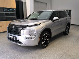 Mitsubishi Outlander IV