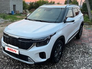 2024 Kia Seltos I Рестайлинг, белый, 1960000 рублей, вид 4