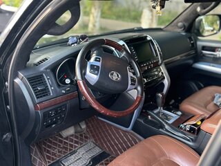 2014 Toyota Land Cruiser 200 Series Рестайлинг 1, чёрный, 3100000 рублей, вид 5