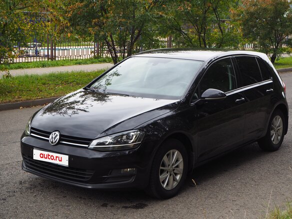2013 Volkswagen Golf VII, чёрный, 1050000 рублей - вид 1