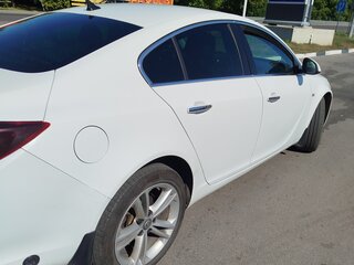 2013 Opel Insignia I Рестайлинг, белый, 900000 рублей, вид 4