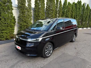 2022 Volkswagen Multivan Long T7, чёрный, 7490000 рублей, вид 1