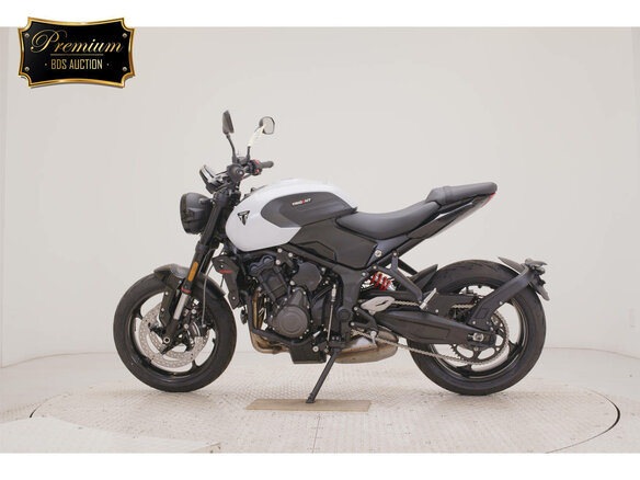 2026 Triumph Trident 660, белый, 1050000 рублей - вид 1