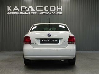 2013 Volkswagen Polo V, белый, 799000 рублей, вид 4