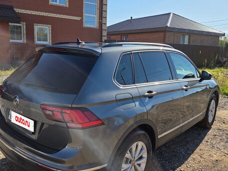 2021 Volkswagen Tiguan II Рестайлинг, серый, 2480000 рублей, вид 3