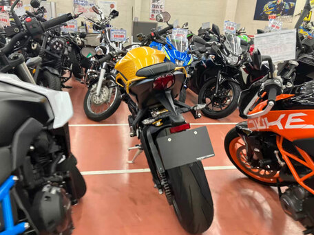 2025 Triumph Street Triple, жёлтый, 821000 рублей, вид 4