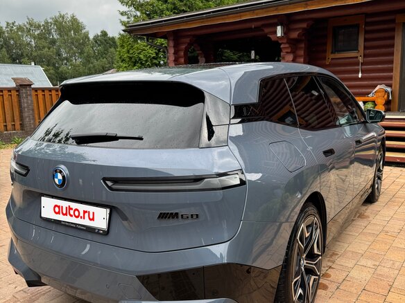 2022 BMW iX M60 I (I20), серый, 6790000 рублей - вид 3