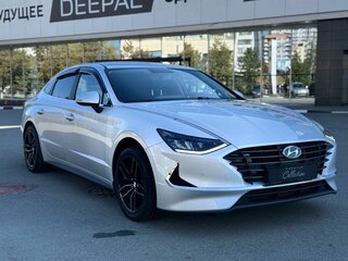 2020 Hyundai Sonata VIII (DN8), серебристый, 2245000 рублей, вид 3