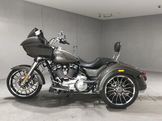 2024 Harley-Davidson Road Glide 3, серый, 2414000 рублей, вид 2