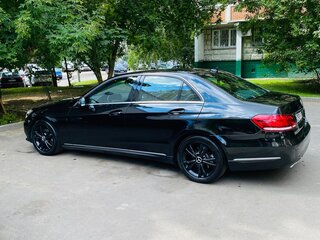 2014 Mercedes-Benz E-Класс 200 IV (W212, S212, C207) Рестайлинг, чёрный, 1950000 рублей, вид 2
