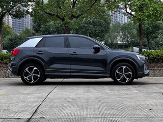 2022 Audi Q2 L e-tron I Рестайлинг, чёрный, 1692008 рублей, вид 4