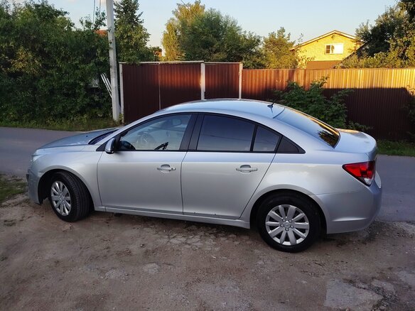 2013 Chevrolet Cruze I Рестайлинг, серебристый - вид 9