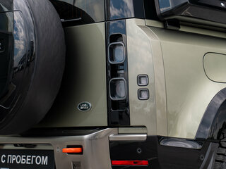 2022 Land Rover Defender 110 II, зелёный, 11000000 рублей, вид 4